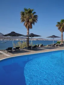 Parian Village Beach Hotel - Adults Only - Piscine