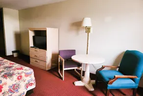 USA Inn Junction City Near Fort Riley - Chambre