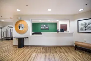 HomeTowne Studios by Red Roof St. Louis - Airport/N Lindbergh - Reception