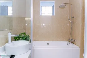 Alaya Lotte Centre Apartment - Bathroom