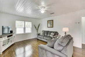 Cozy & Remolded! Near Thomasville Feels Like Home - Interior