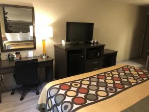 Super 8 by Wyndham Redding - Chambre
