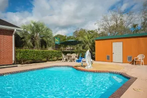 Quality Inn DeRidder - Pool