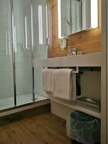 Plaza Inn Berlin Süd Ludwigsfelde - Bathroom