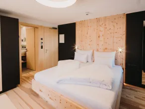 Studio, shower, toilet, 2 bed rooms - Camera