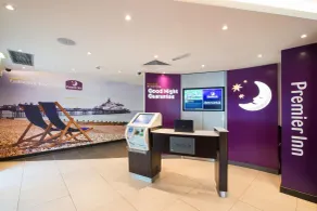 Premier Inn Eastbourne Town Centre - Reception