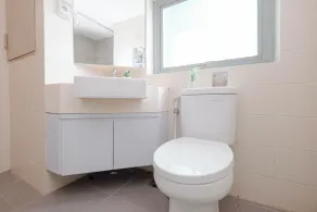 Fully Furnished 2BR Apartment at Pejaten Park Residence - Badeværelse