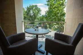 B Hotel Bishkek - Ausblick vom Zimmer