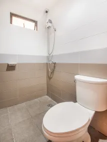OYO 443 Maria Cristina Arcade Suites - Badeværelse