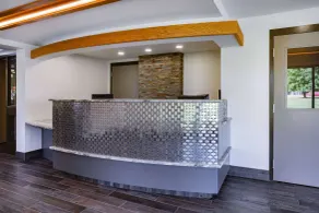 Super 8 by Wyndham Ambassador Bridge Windsor ON - Hall