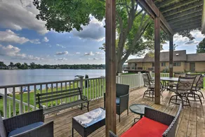 Linden Lakefront Hideaway w/ Dock & Private Beach! - Innvendig