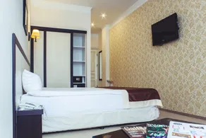 Corona Hotel & Apartments - Room