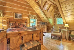 Lake Wallenpaupack Cabin w/ Shared Pool! - Værelse