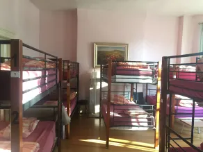 Embassie Backpackers - Room