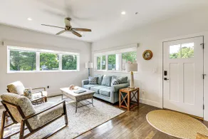 Near Solomons Island Boardwalk: Home w/ Hot Tub! - Innvendig