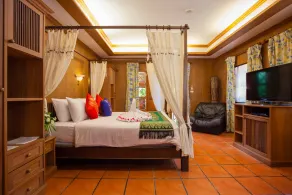 Royal Phawadee Village Patong - 2 Minutes walk to the beach - Chambre