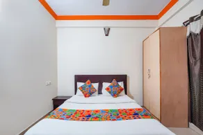 Century Gardens - Room