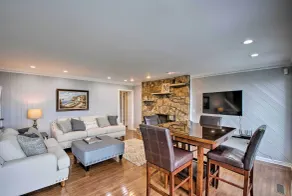 Stay Above it All! Modern Home on Missionary Ridge - Interior