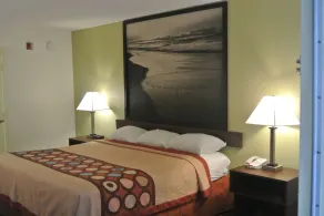 Super 8 by Wyndham Fayetteville - Room
