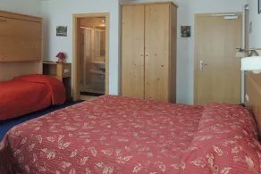 Liz Hotel & Apartments - Værelse