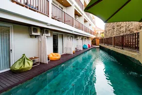 Hadi Poetra Hotel - Pool