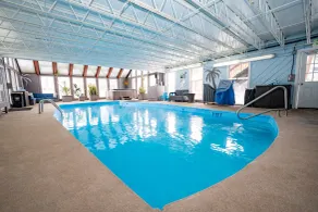 Murphy's River Lodge - Pool