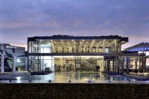 The Leonardo - Pool