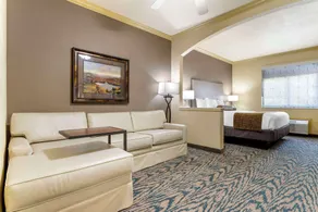 Best Western Plus Crown Colony Inn & Suites - Chambre