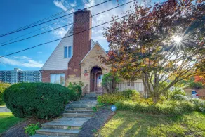 Silver Springs Home: Walk to Downtown! - Intérieur