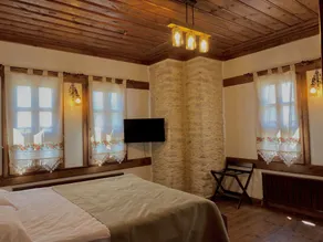 Saffronia 1900 Boutique Hotel - Room