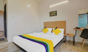 Itsy Hotels Flowers Park - Room