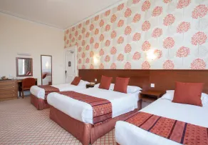 TLH Toorak Hotel - TLH Leisure, Entertainment and Spa Resort - Room