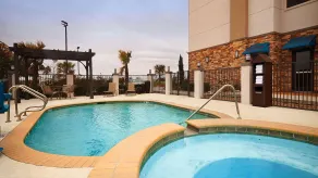 Best Western Plus Flatonia Inn - Pool