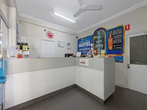 Econo Lodge Park Lane - Reception