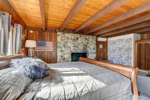 Pet-Friendly Grants Pass Home w/ Hot Tub! - Interiör