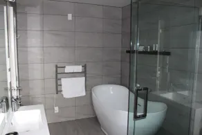 The Mackenzie Suites - Badezimmer