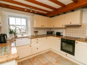 Spout Cottage - Interior