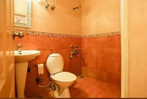 Hotel Eurostar International By GRB - Bathroom