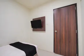 Collection O near Harbour Bay Mall formerly Kansa Hotel - Chambre