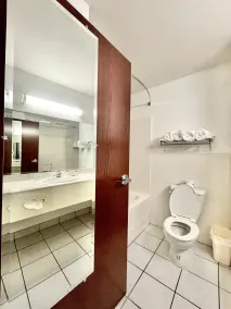 FairBridge Inn & Suites Cleburne - Salle de bain