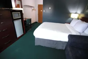 Colonial Inn - Chambre