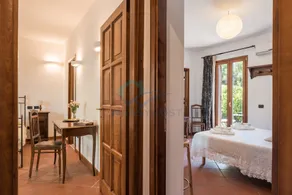 New Refined Villa Rayskaya In Monte Compatri - Zimmer