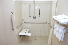 Quality Inn Coralville - Iowa River Landing - Salle de bain