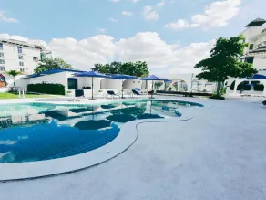 Collection O To The Sea Resort Thailand - Pool