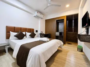Hotel Pune Grand - Room