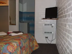 Snowdream Motel - Bad