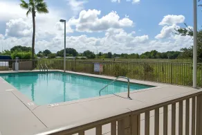 Serena Inn - Piscine