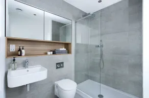Luxury 2 bedroom apartment 20 min from central London - Badeværelse
