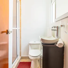 Roma Sur Apartments with Balcony - Family Friendly - Salle de bain