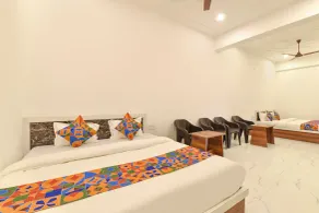 FabHotel Radhy Sham - Room